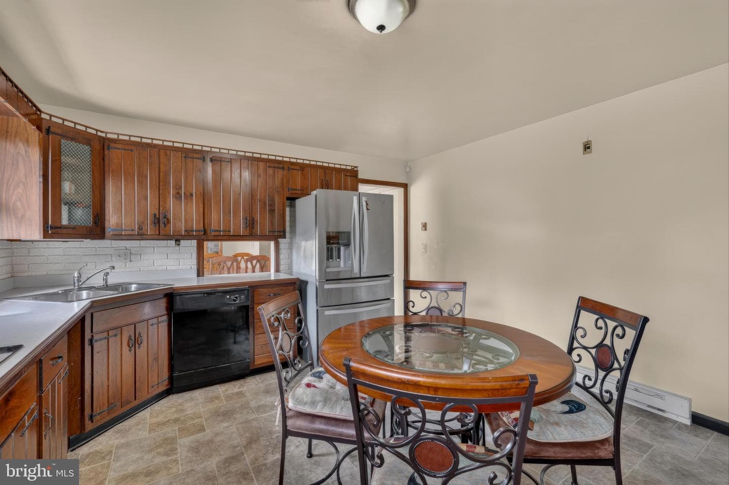 368 Appleton Road photo 14