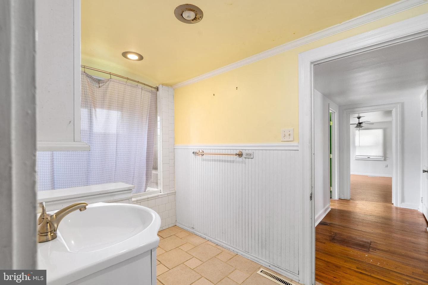 1443 Appleton Road photo 31