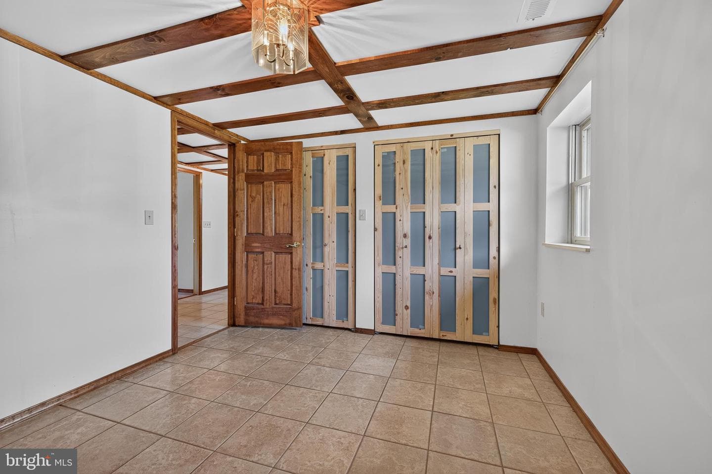 115 Brantwood Drive photo 23
