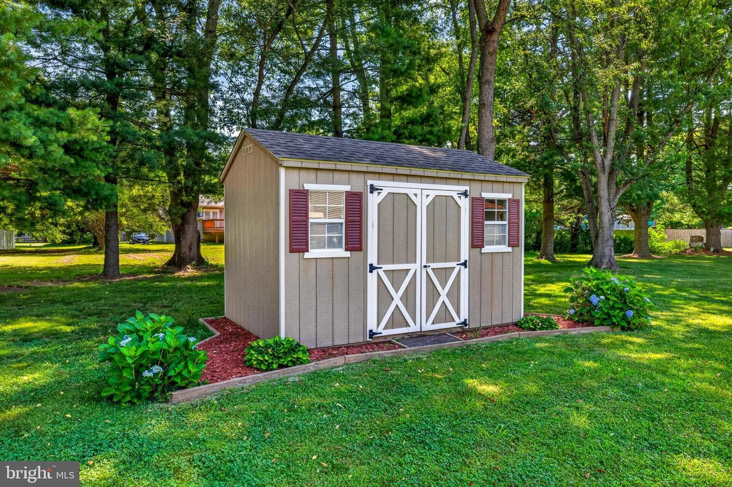 115 Brantwood Drive photo 38