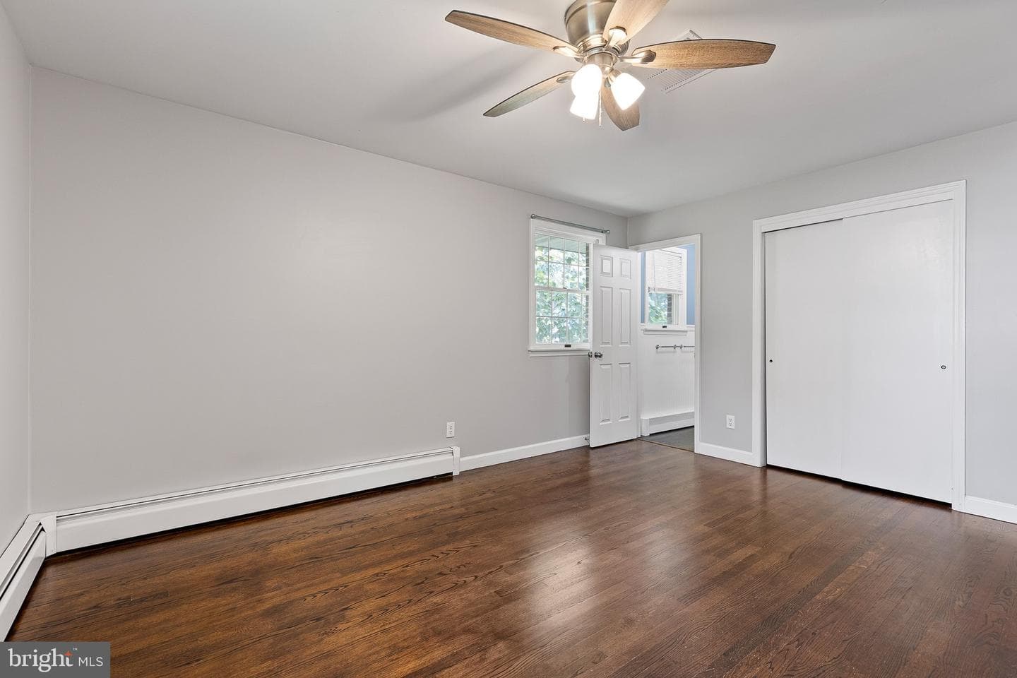 215 Calvert Road photo 23