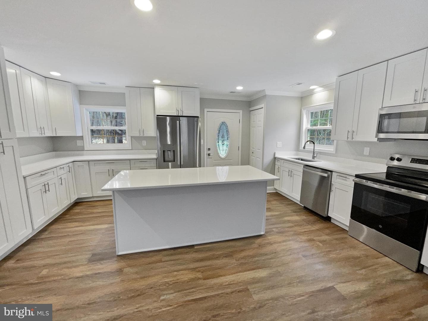 9380 Crystal Lane photo 8