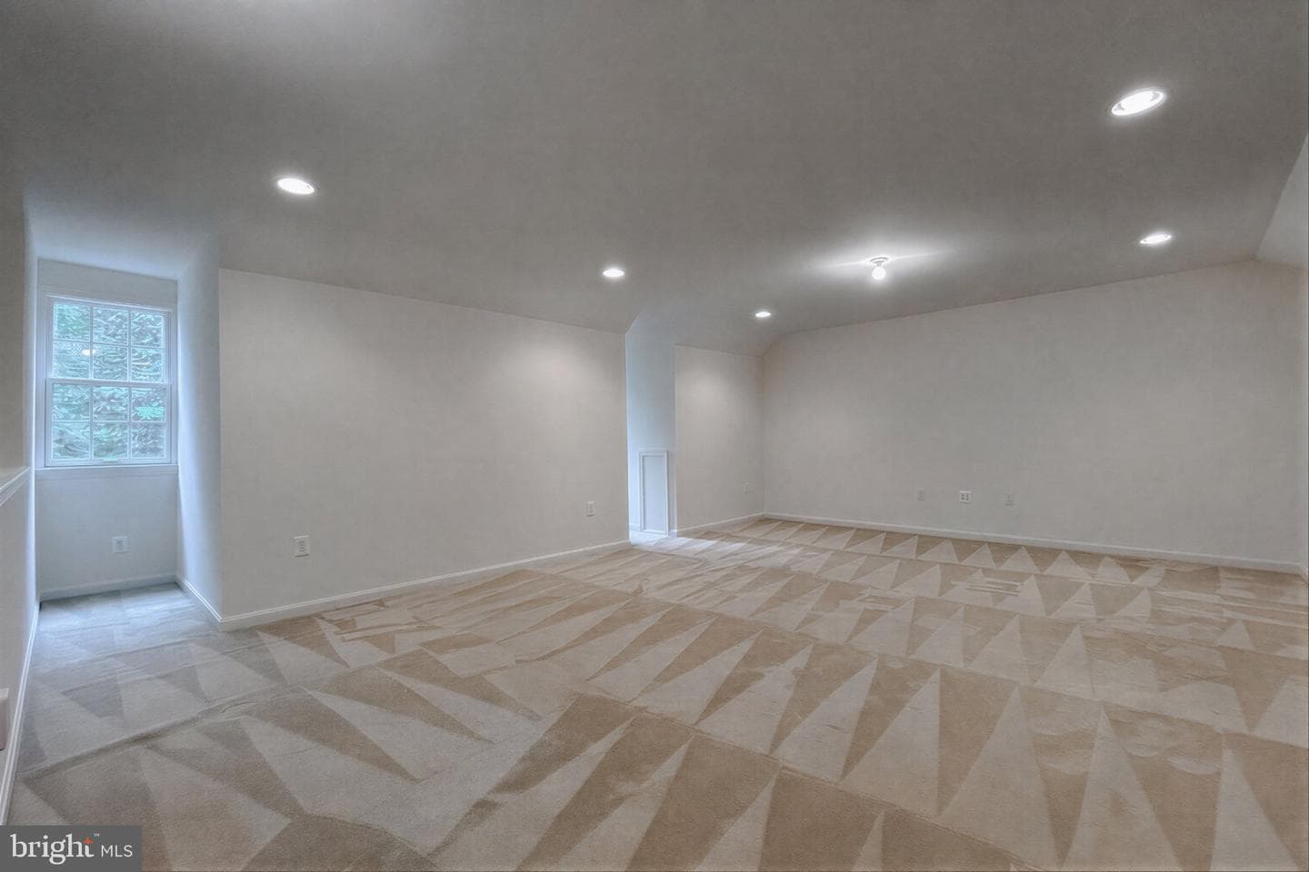 9275 Crescent Lane photo 96