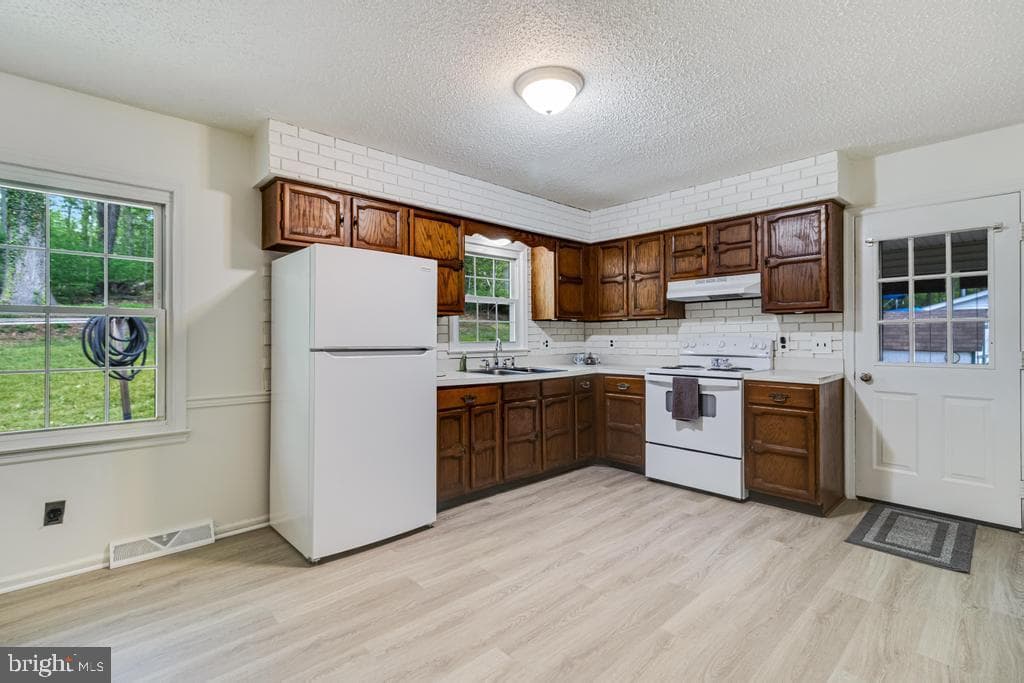 10258 Springhill Newtown Road photo 14