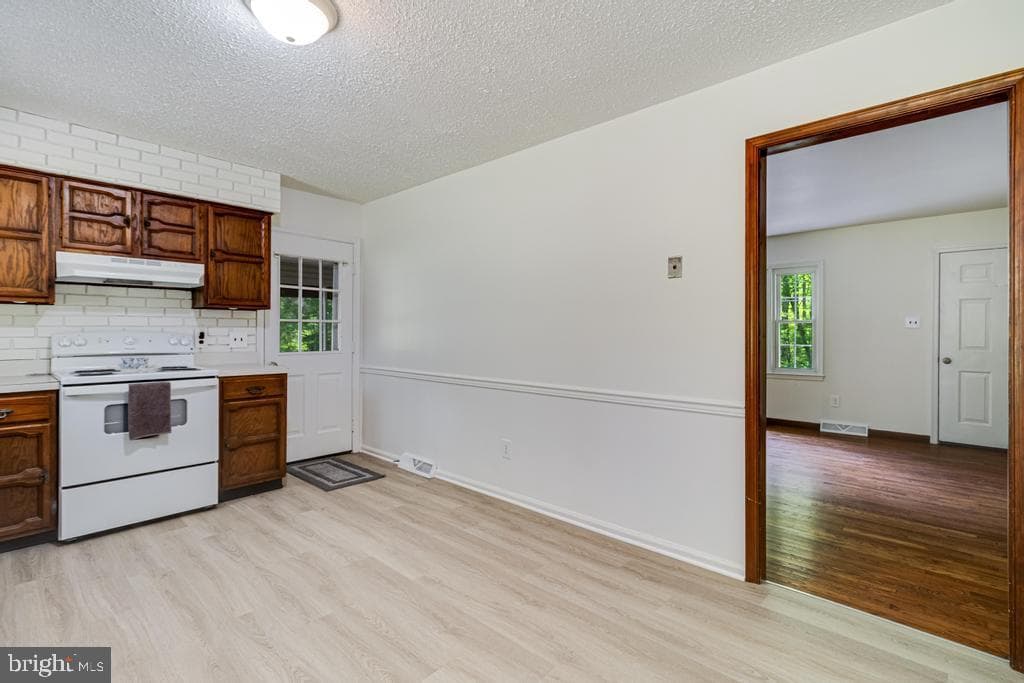 10258 Springhill Newtown Road photo 16