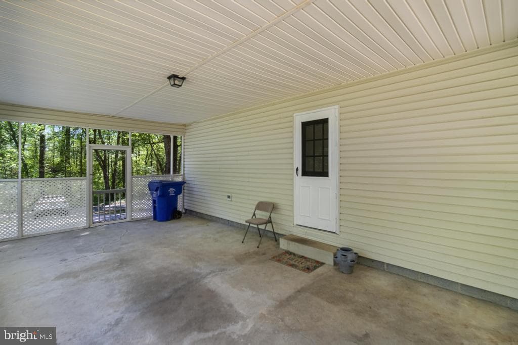 10258 Springhill Newtown Road photo 3