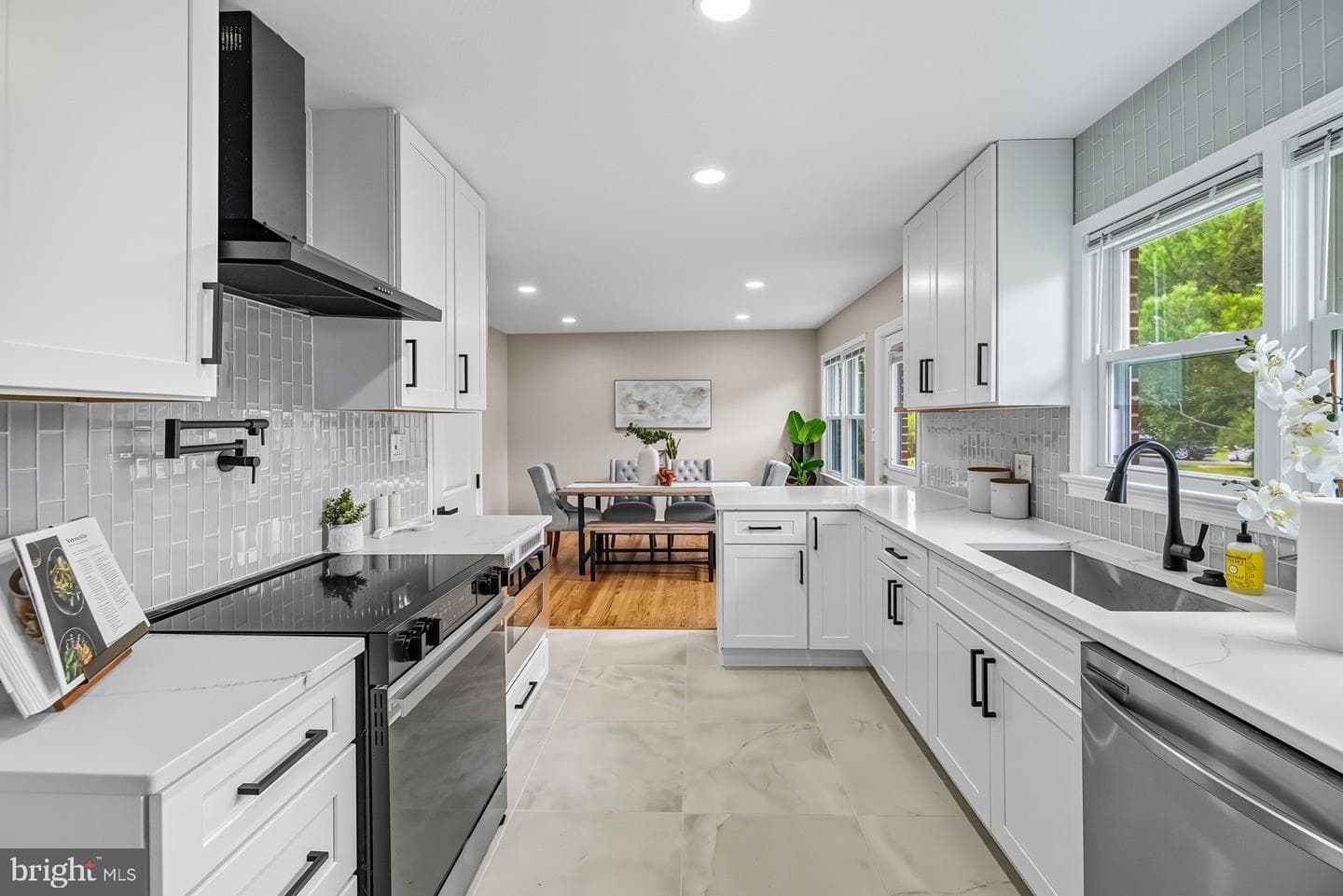 310 Spruce Street photo 14