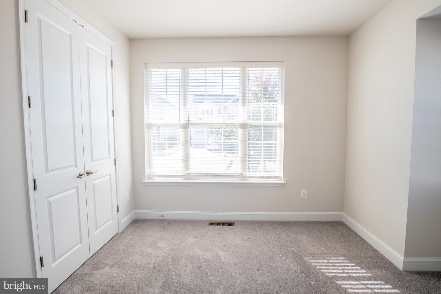 4550 Shakespeare Circle photo 10