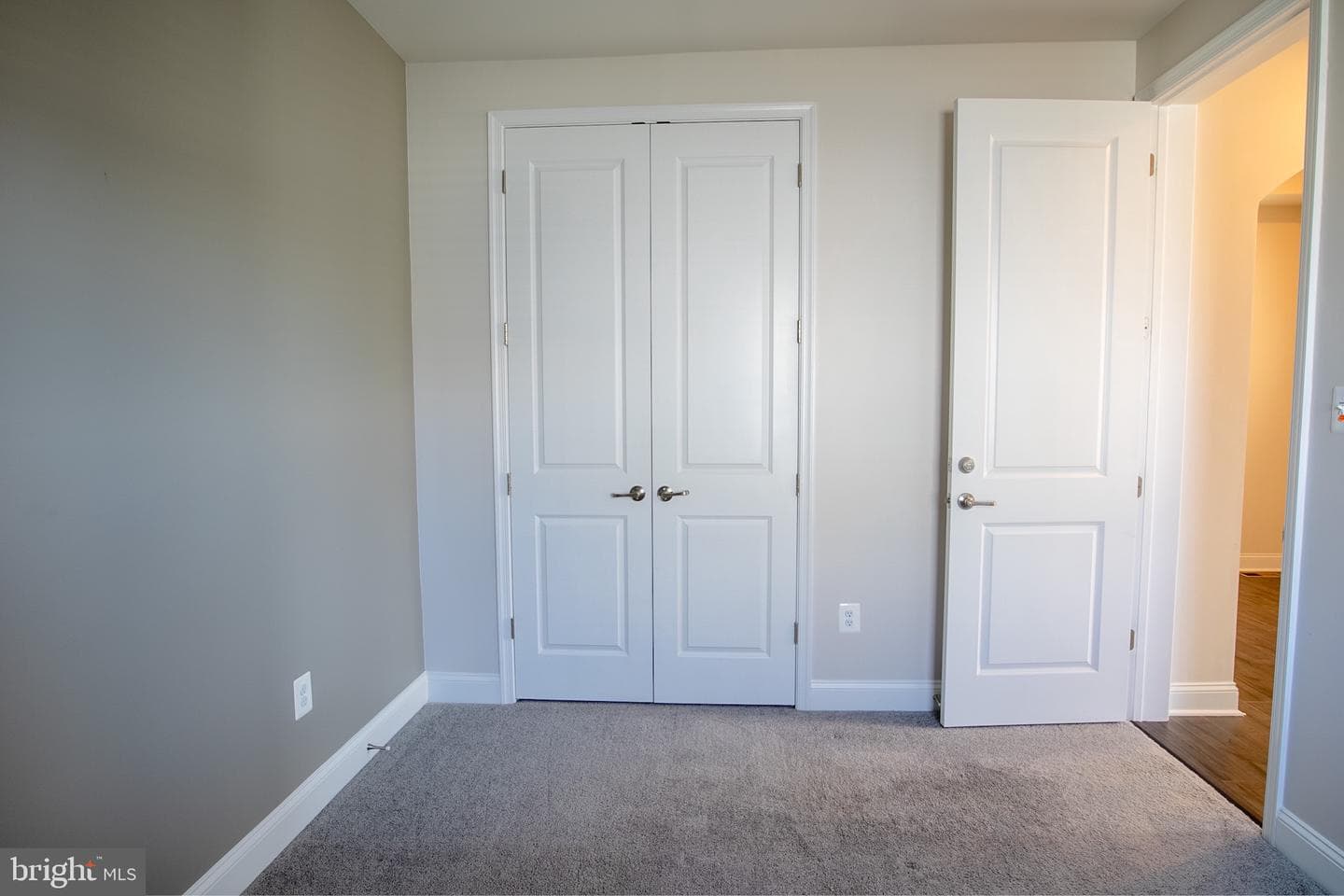 4550 Shakespeare Circle photo 15