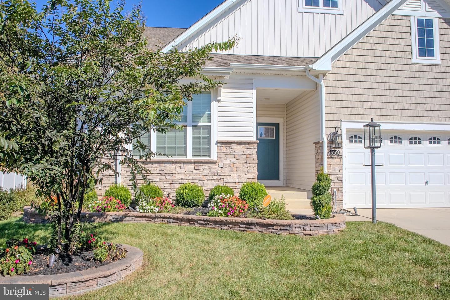 4550 Shakespeare Circle photo 4