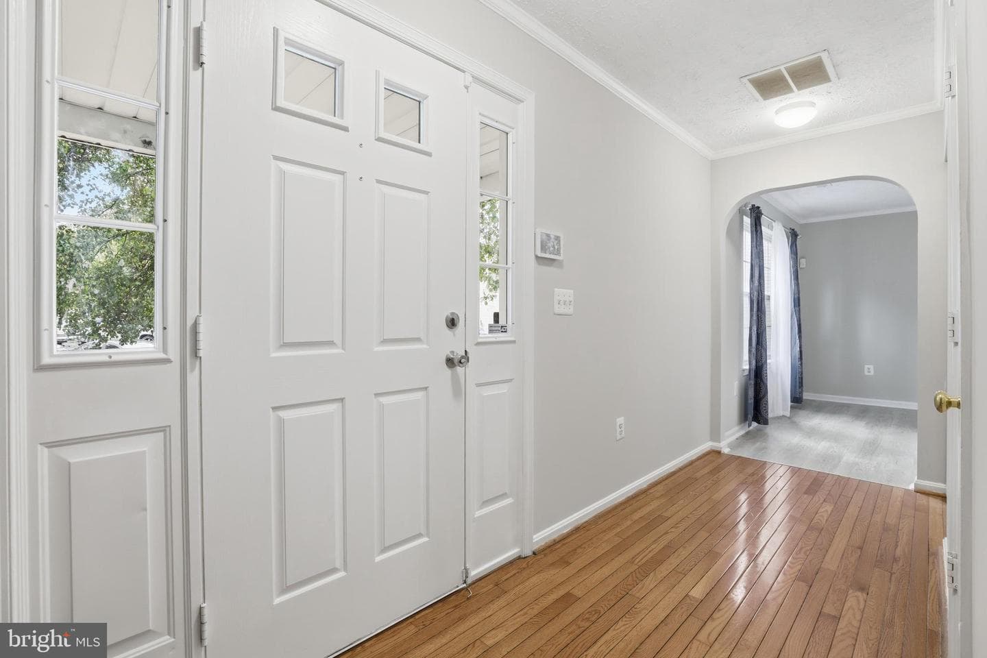 2401 Vidalia Court photo 6