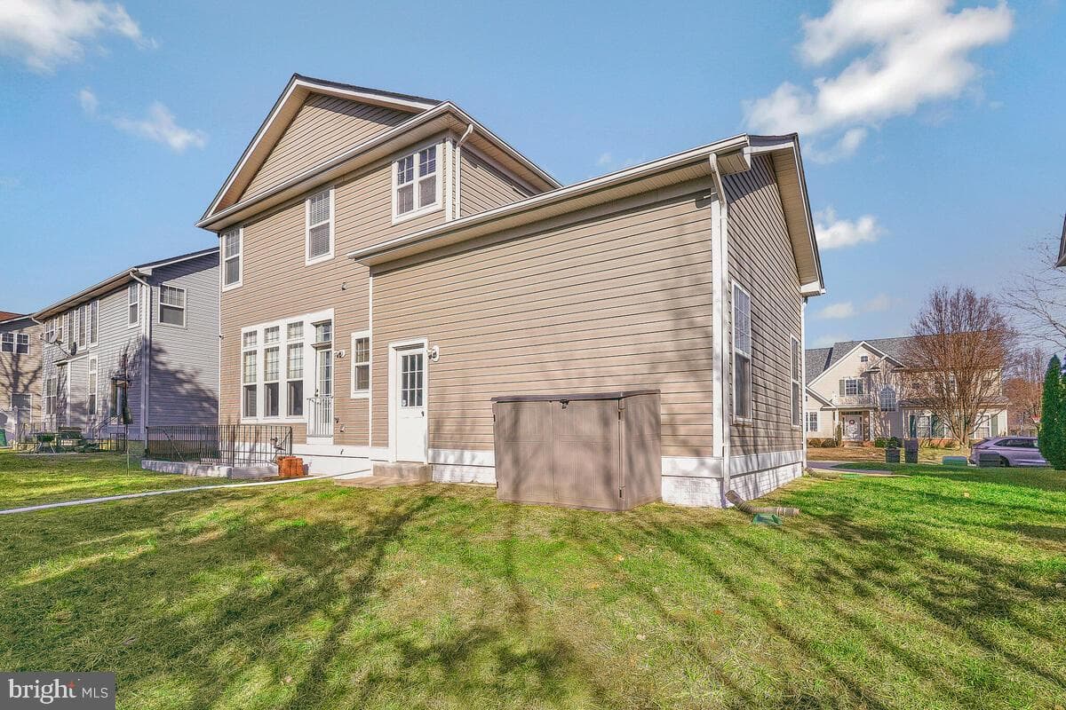 3927 Hedgemeade Court photo 40