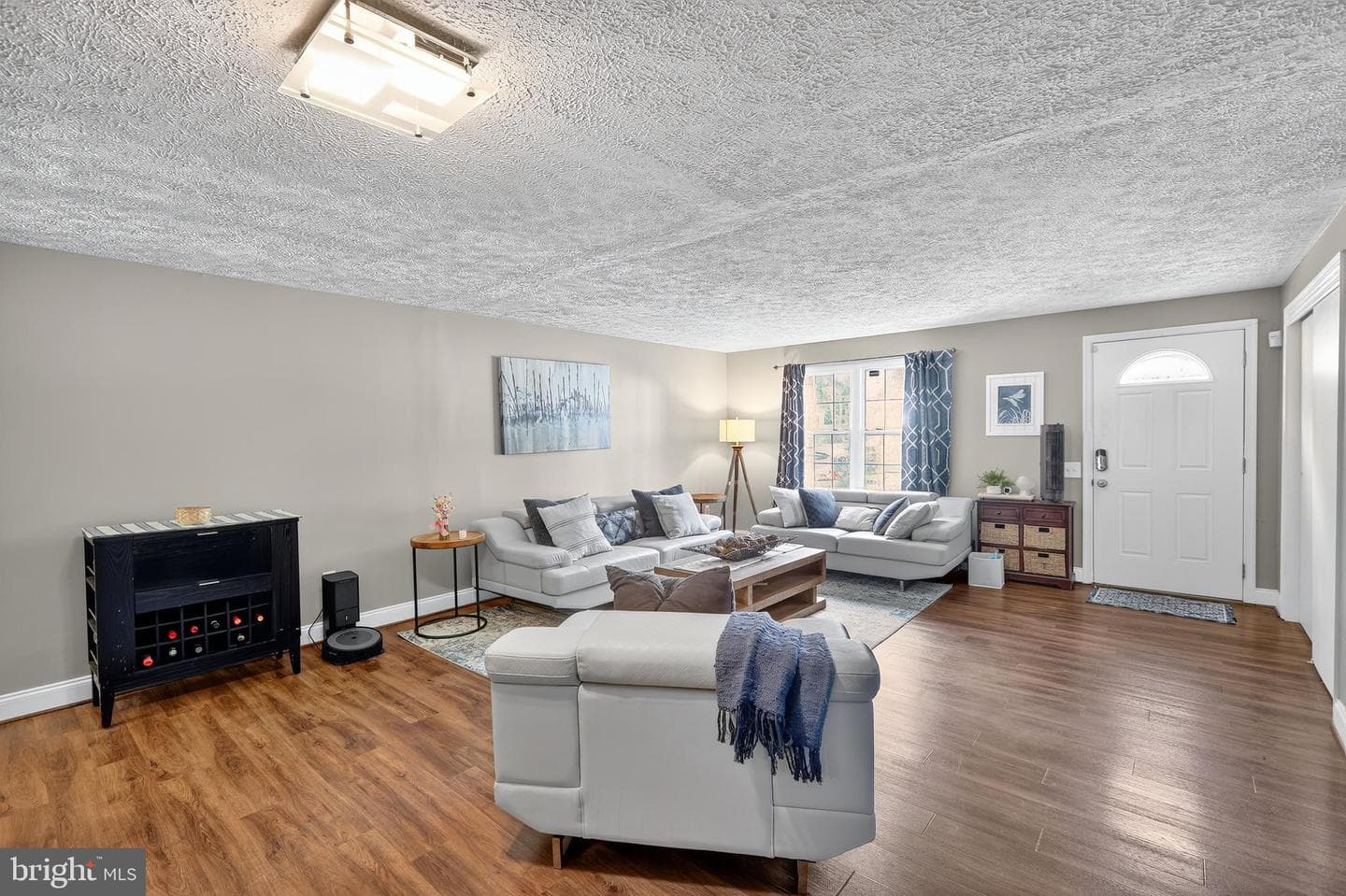 2103 Gibbons Court photo 11