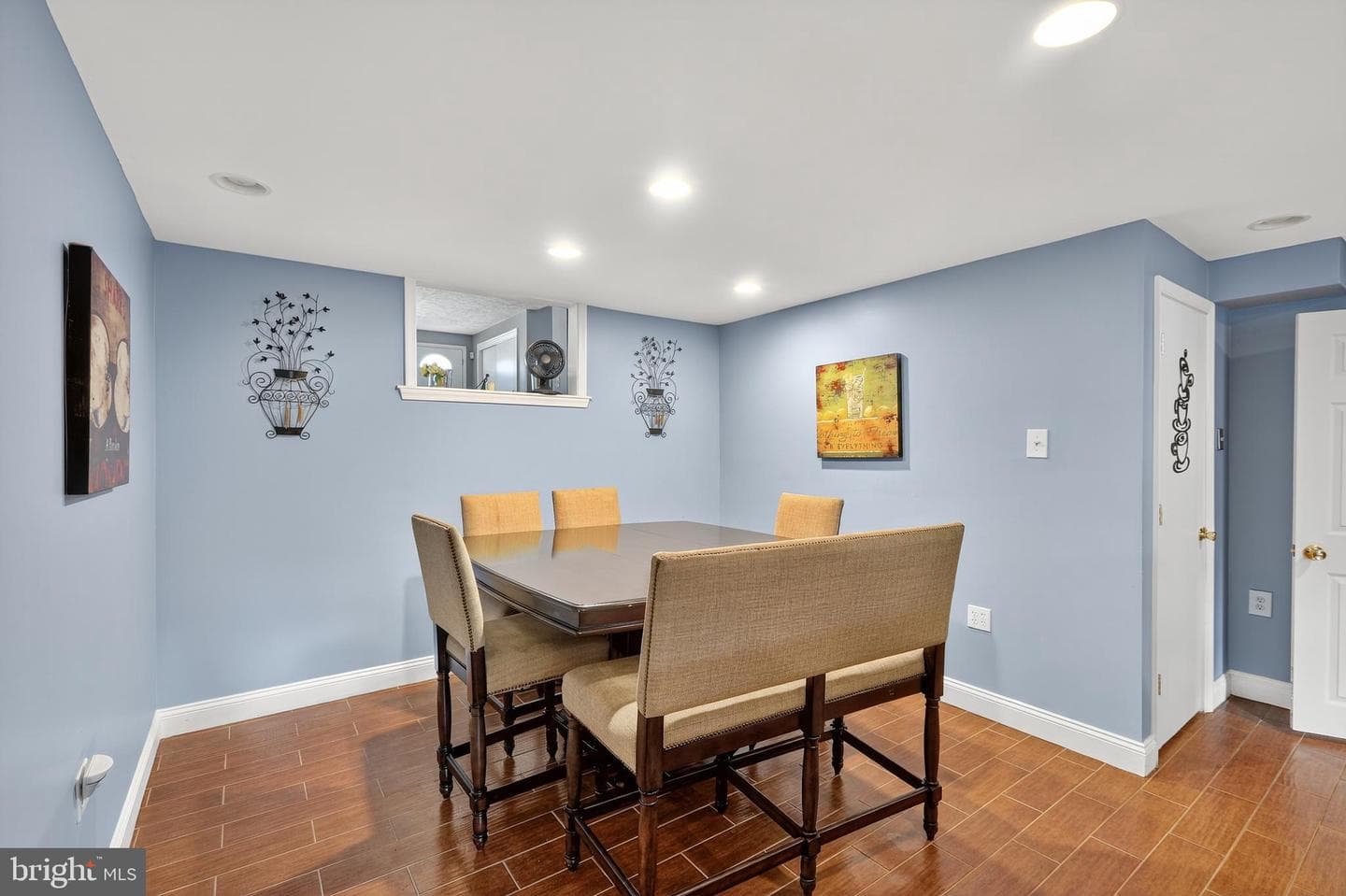 2103 Gibbons Court photo 19