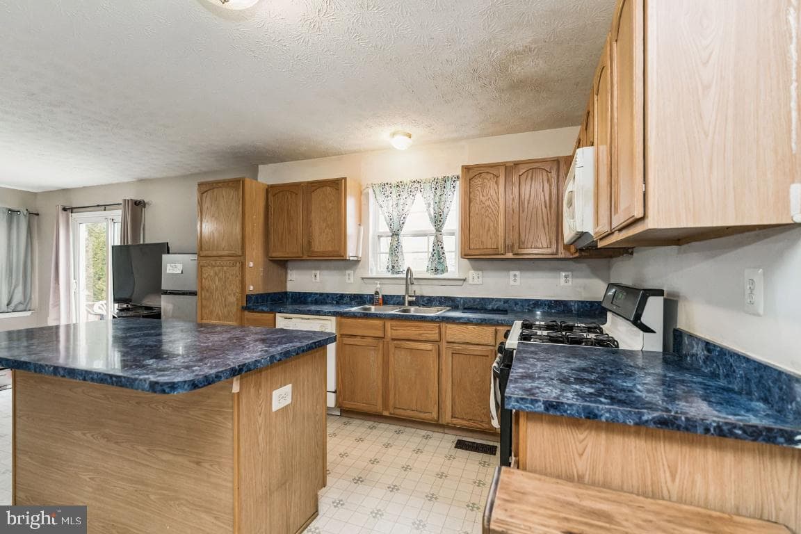 2264 Rolling Meadows Street photo 7