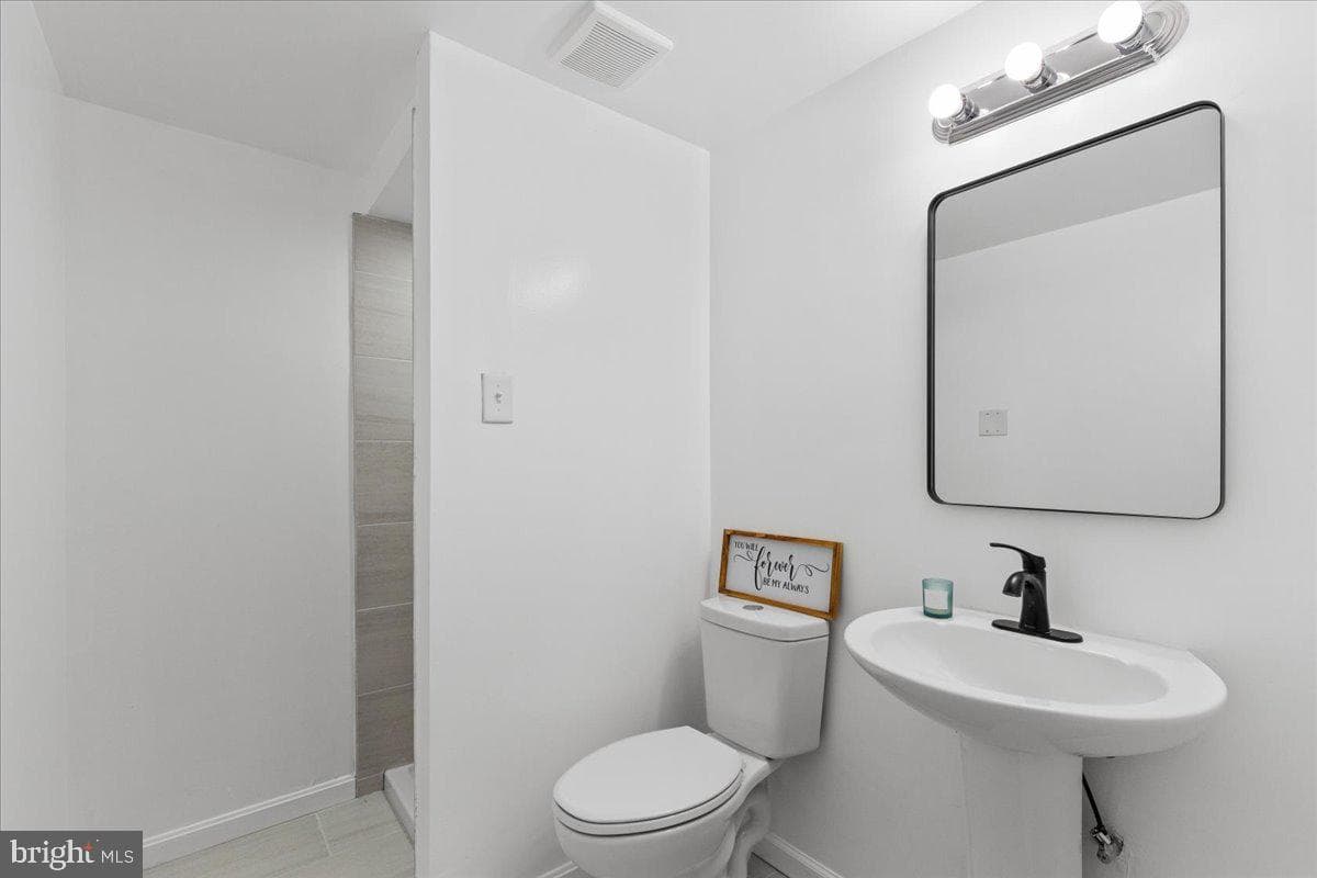 9419 Fendall Lane photo 30
