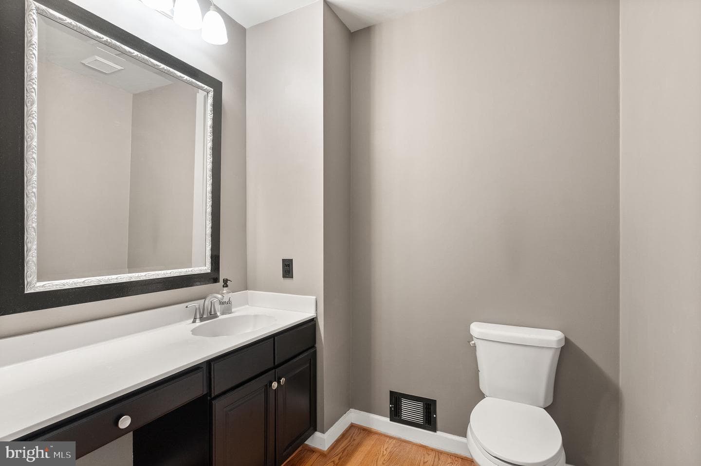 6734 Newcastle Court photo 22