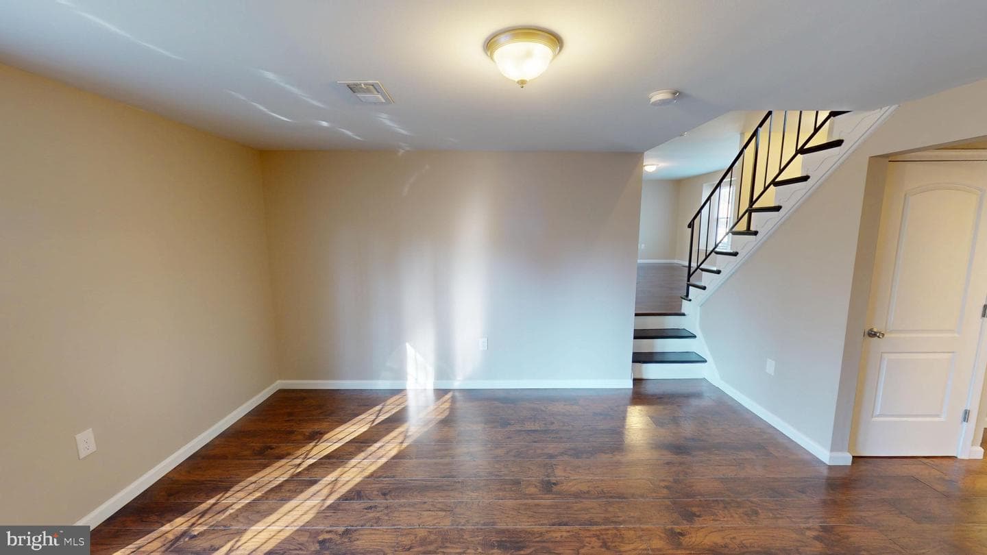 5014 Nicholas Road photo 33
