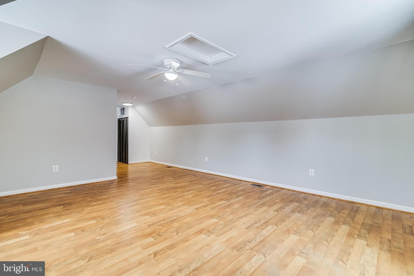 10817 Charles Street photo 17