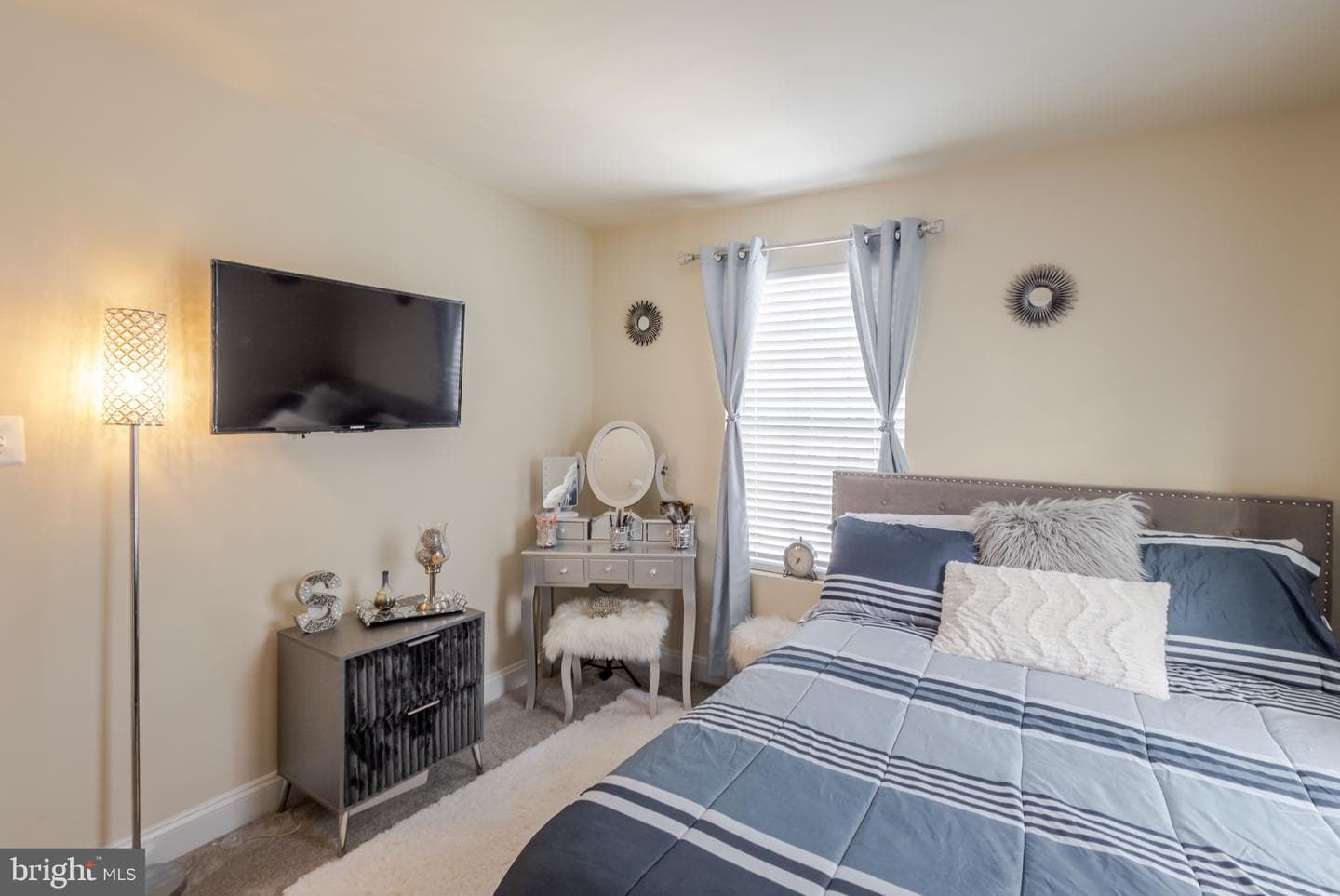 11391 Tolkien Avenue photo 23