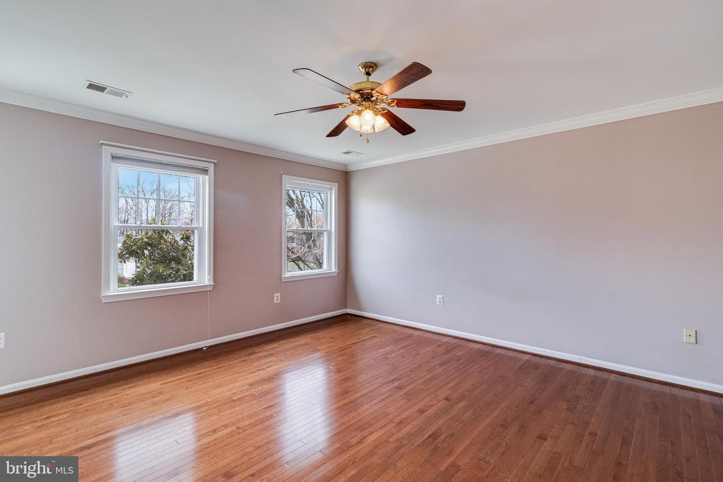 1013 Suffolk Drive photo 16