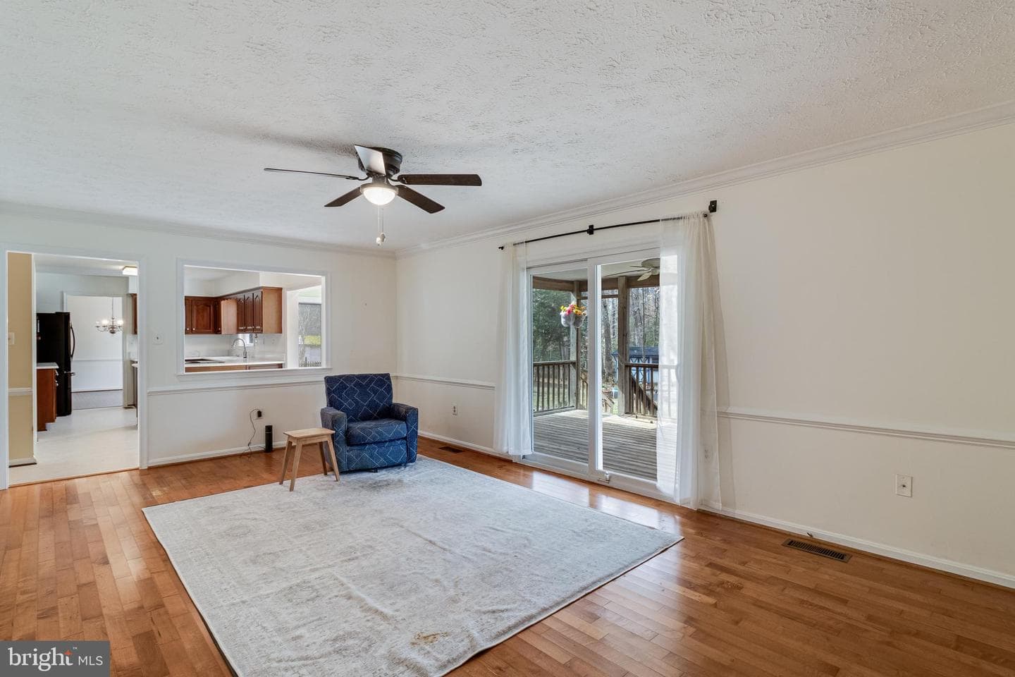 1013 Suffolk Drive photo 34