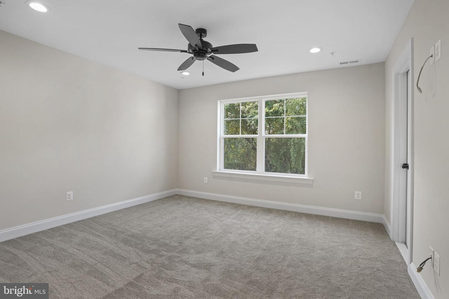 9415 Fendall Lane photo 24