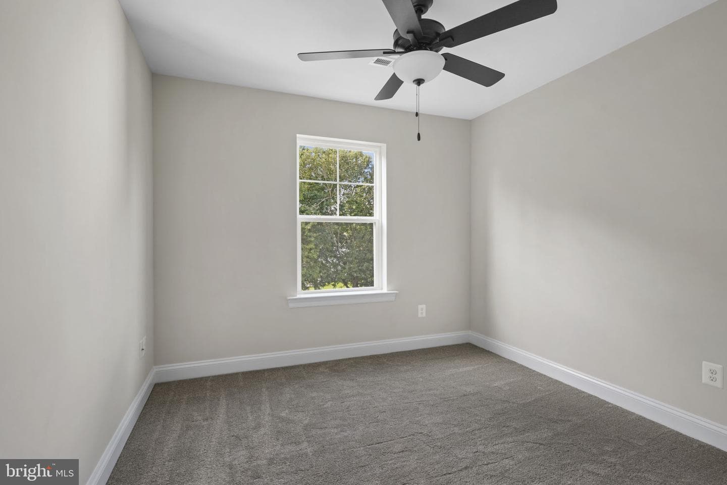 9415 Fendall Lane photo 35