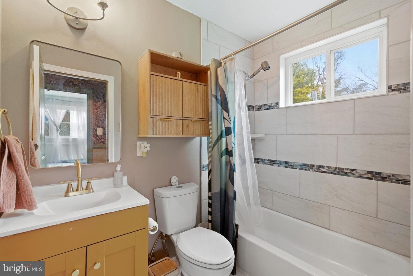 3270 Green Meadows Drive photo 11