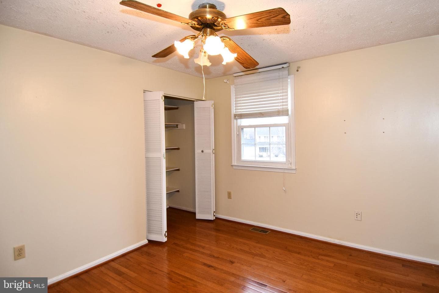6724 Dolphin Court photo 29