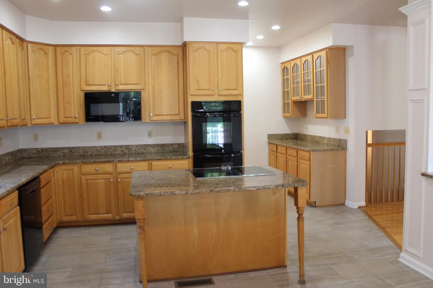 10111 Astill Court photo 8