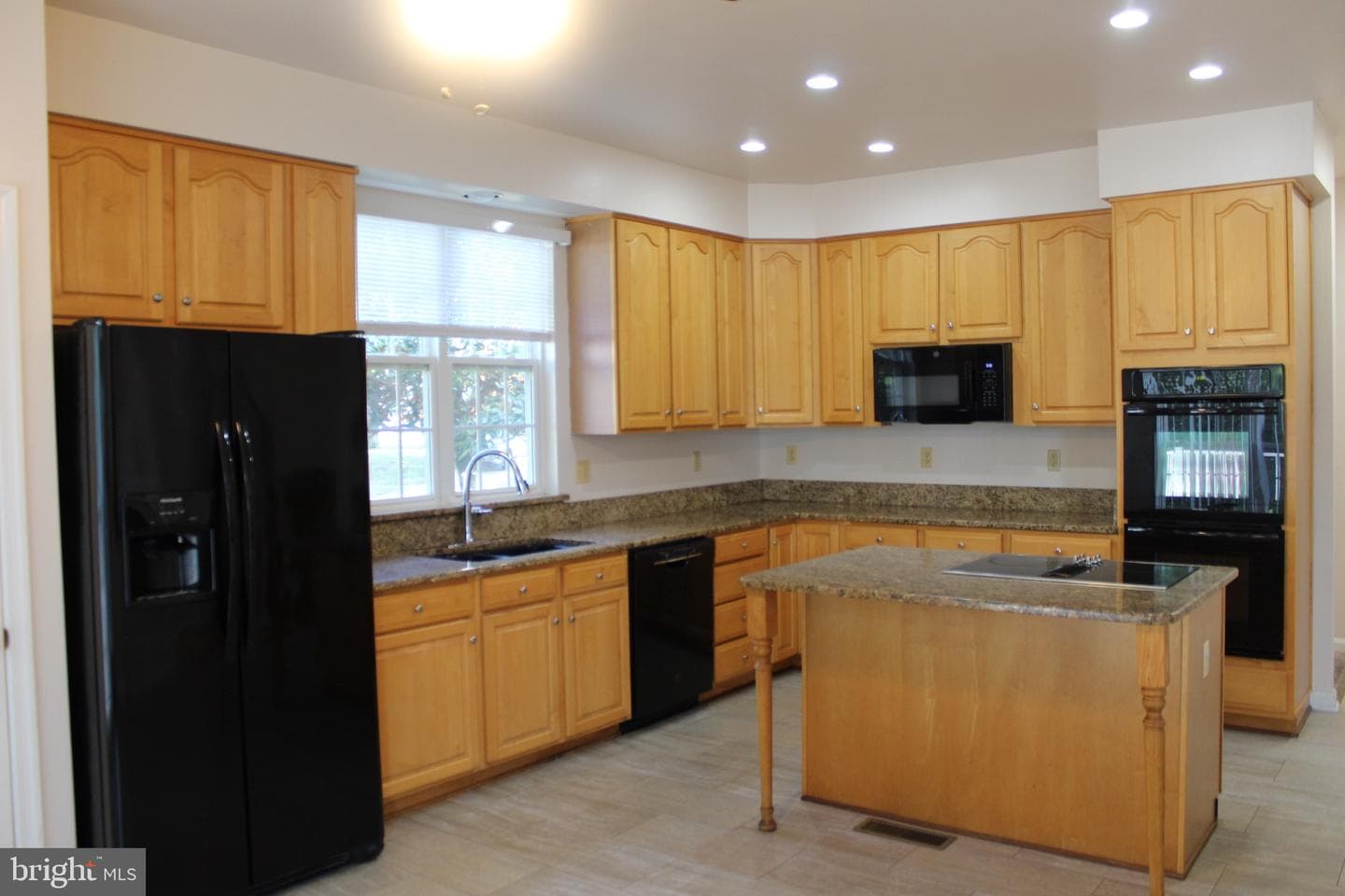 10111 Astill Court photo 9