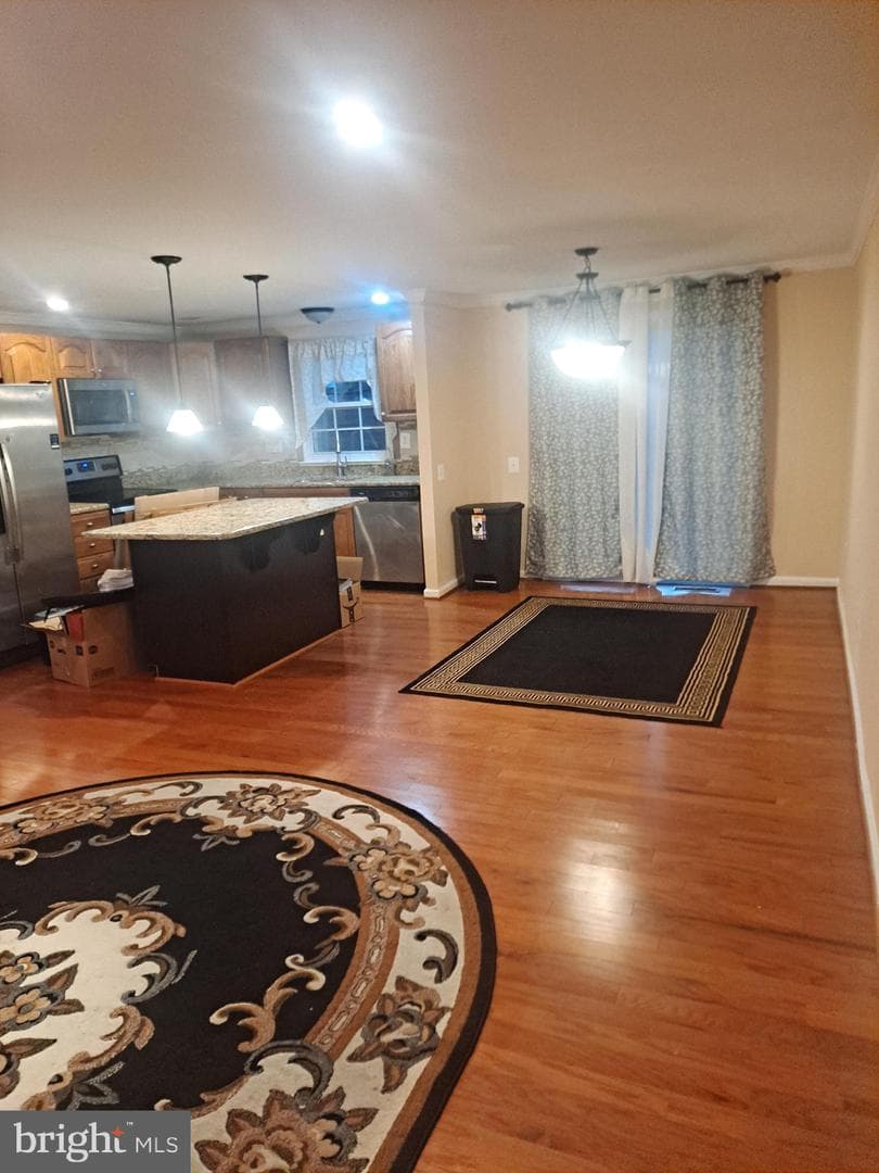 1208 Bannister Circle photo 6