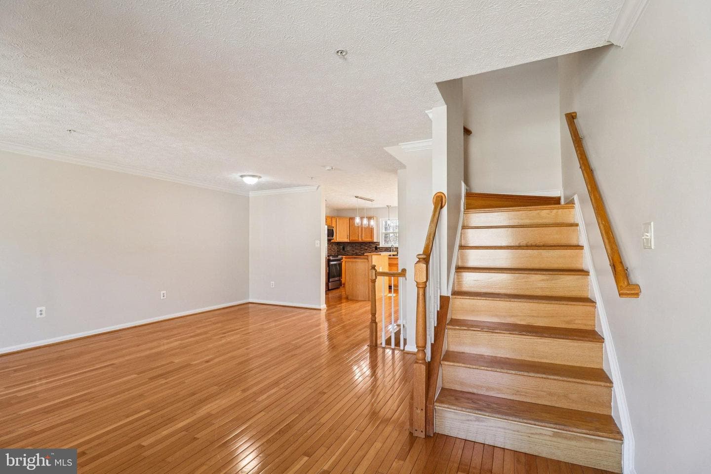 8033 Bloomsbury Place photo 15