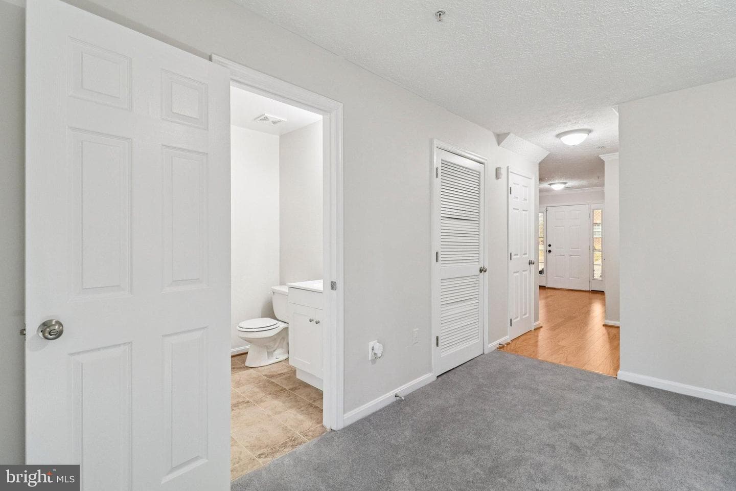 8033 Bloomsbury Place photo 26