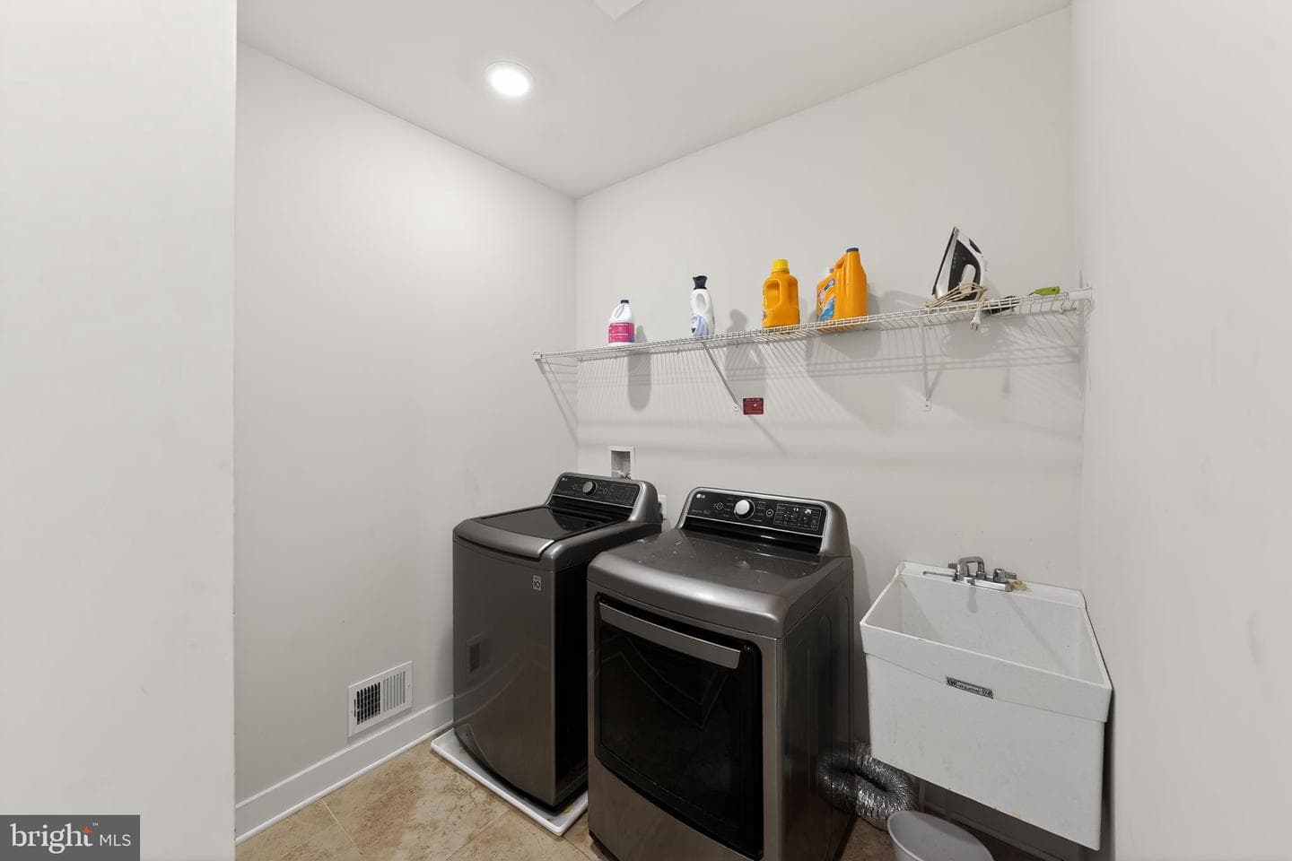 11451 Oscar Wilde Ct photo 14