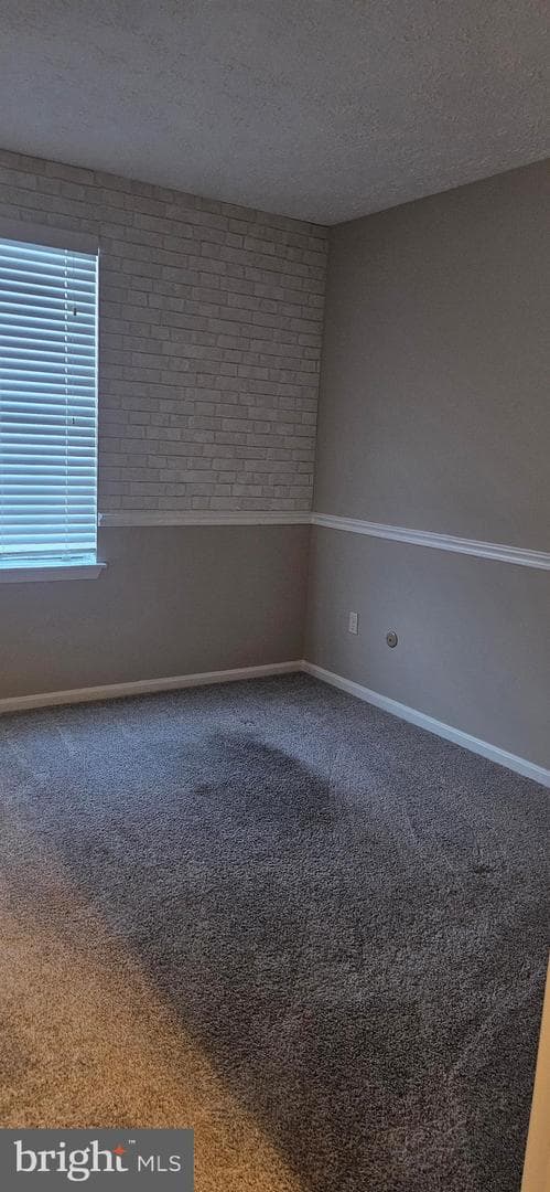 2082 Chapelside Court photo 17