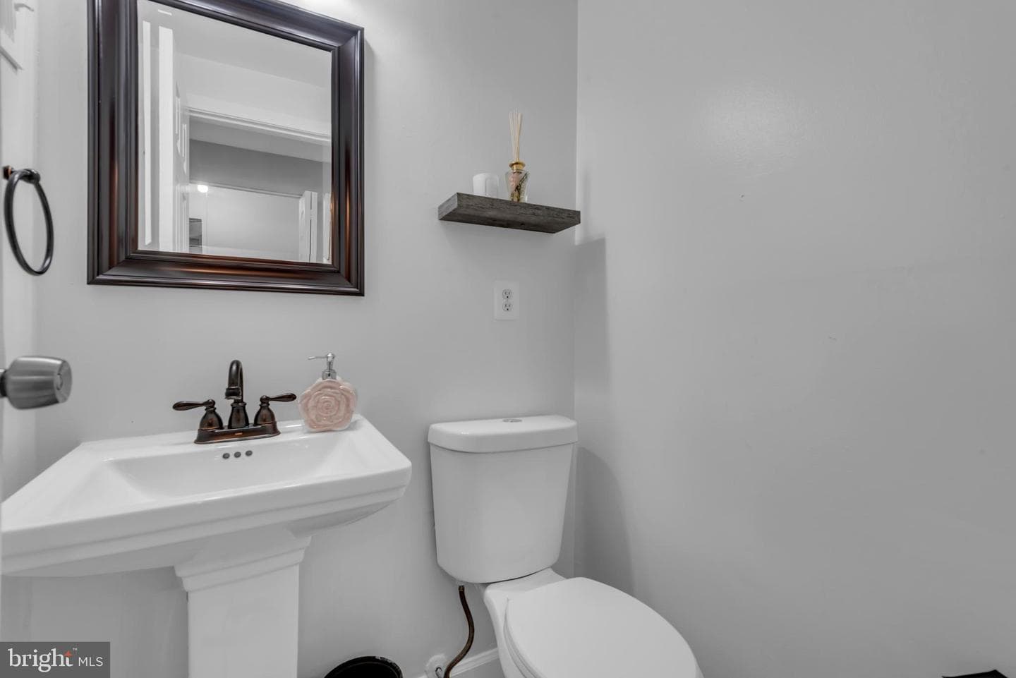 4207 Quigley Court photo 9