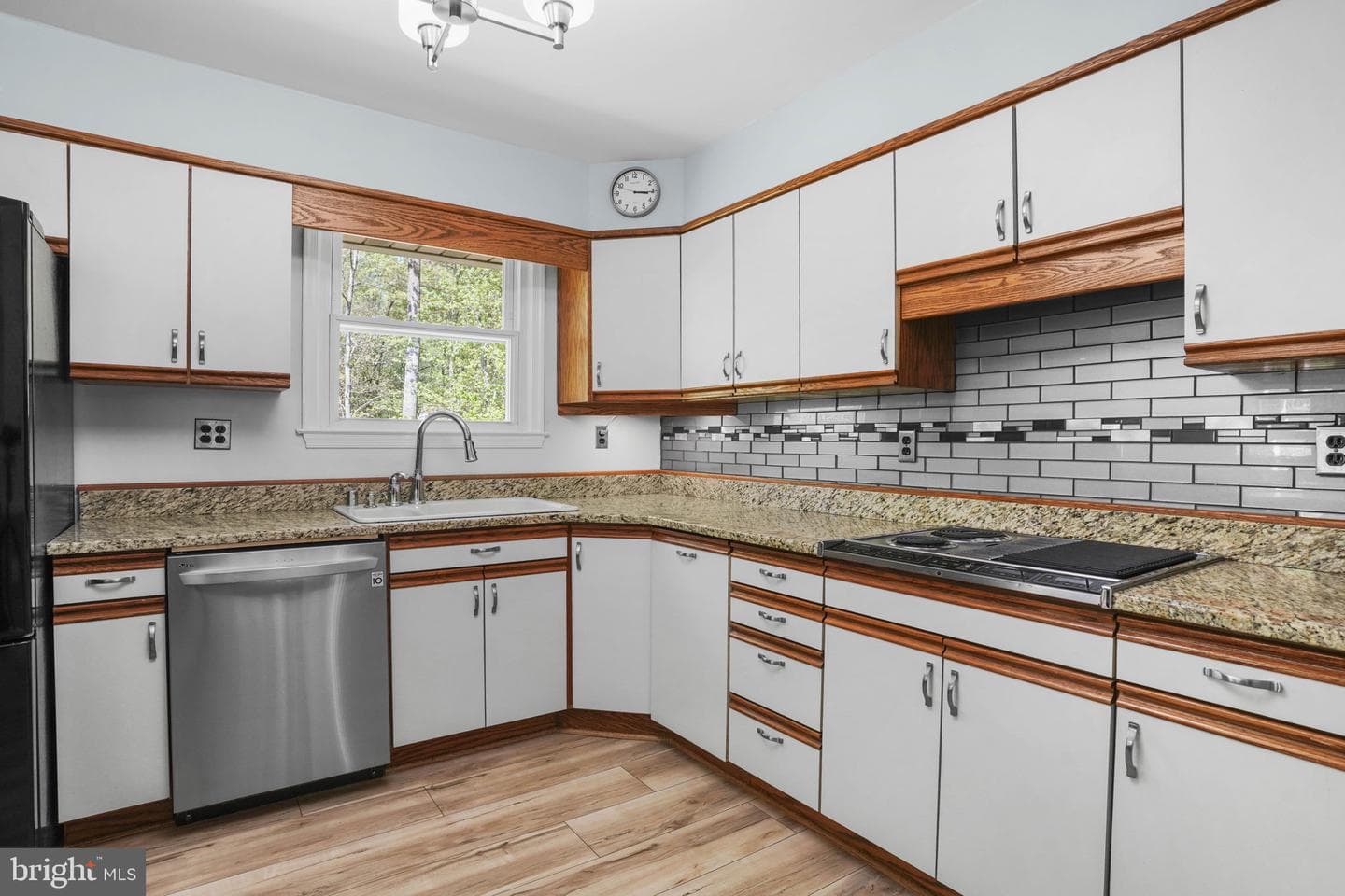 13110 Hickory Avenue photo 16
