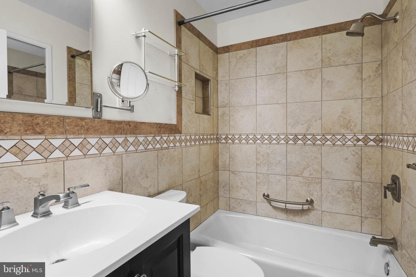 13110 Hickory Avenue photo 19