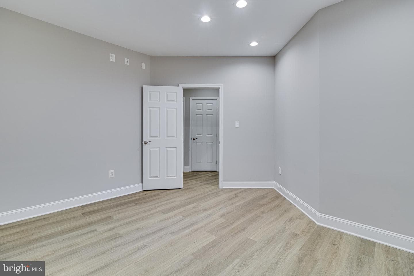 7910 Dartmoor Place photo 72