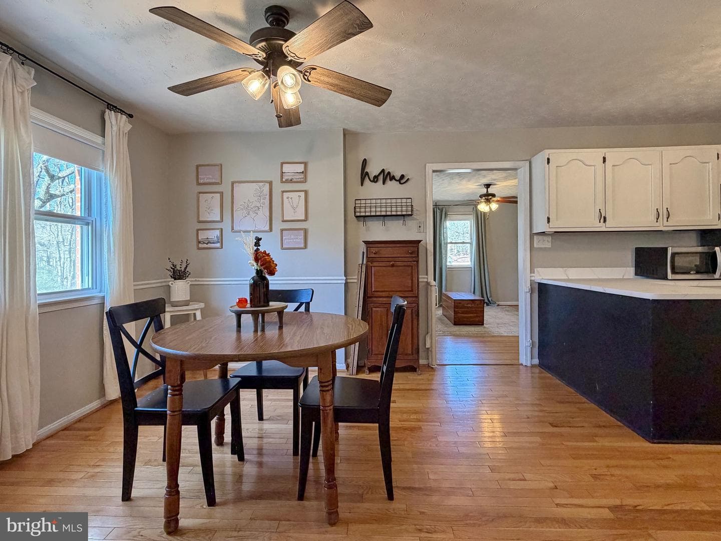10322 Charles Street photo 10