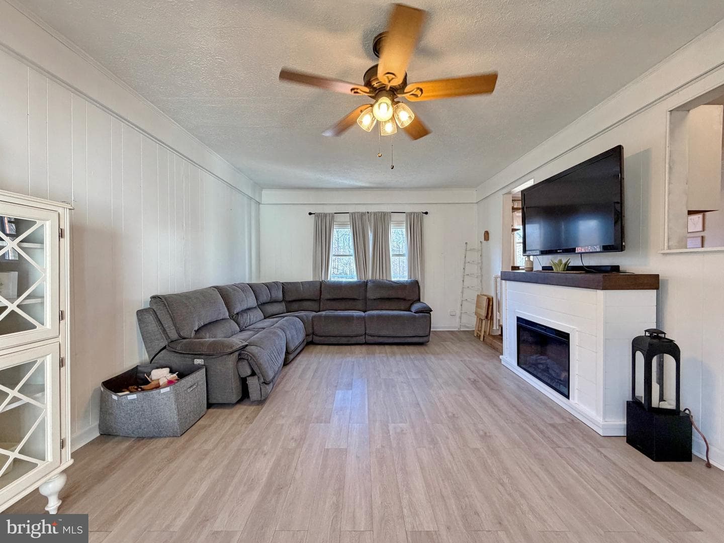 10322 Charles Street photo 19