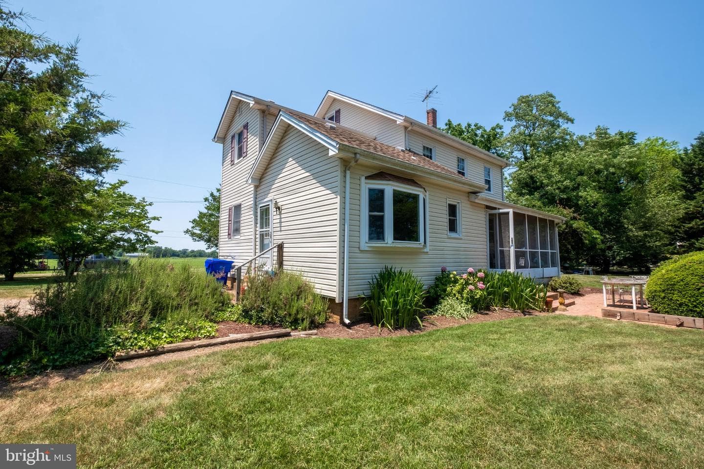 13922 River Road photo 4