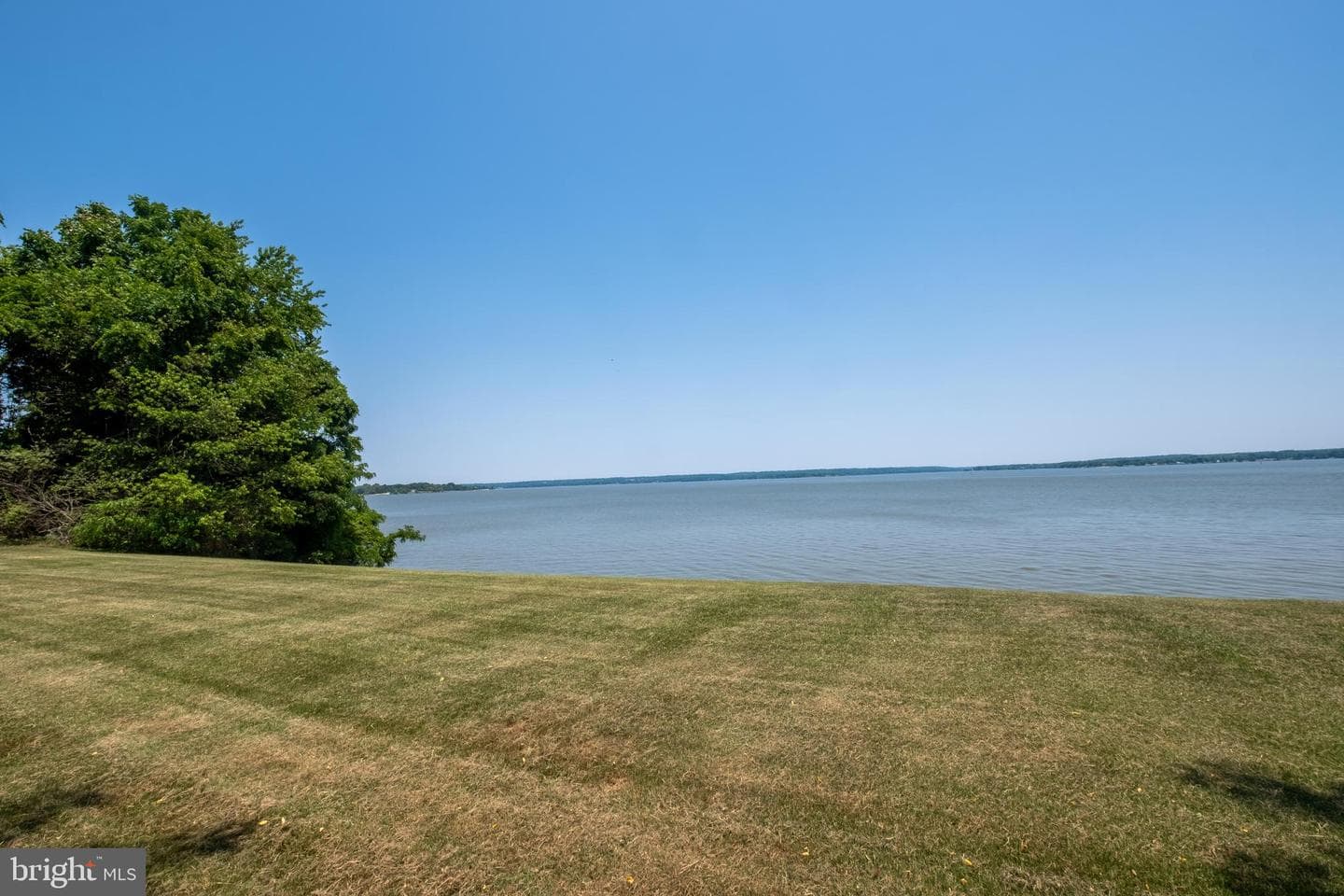13922 River Road photo 9