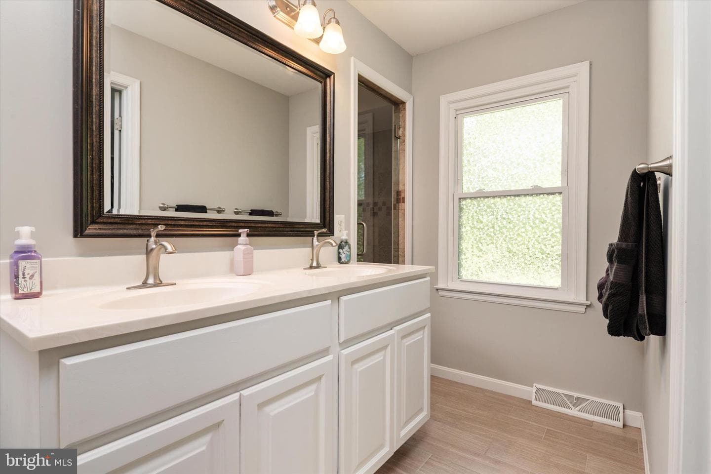 10242 Charles Street photo 14