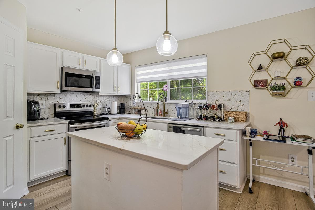 2134 Racquet Place photo 8