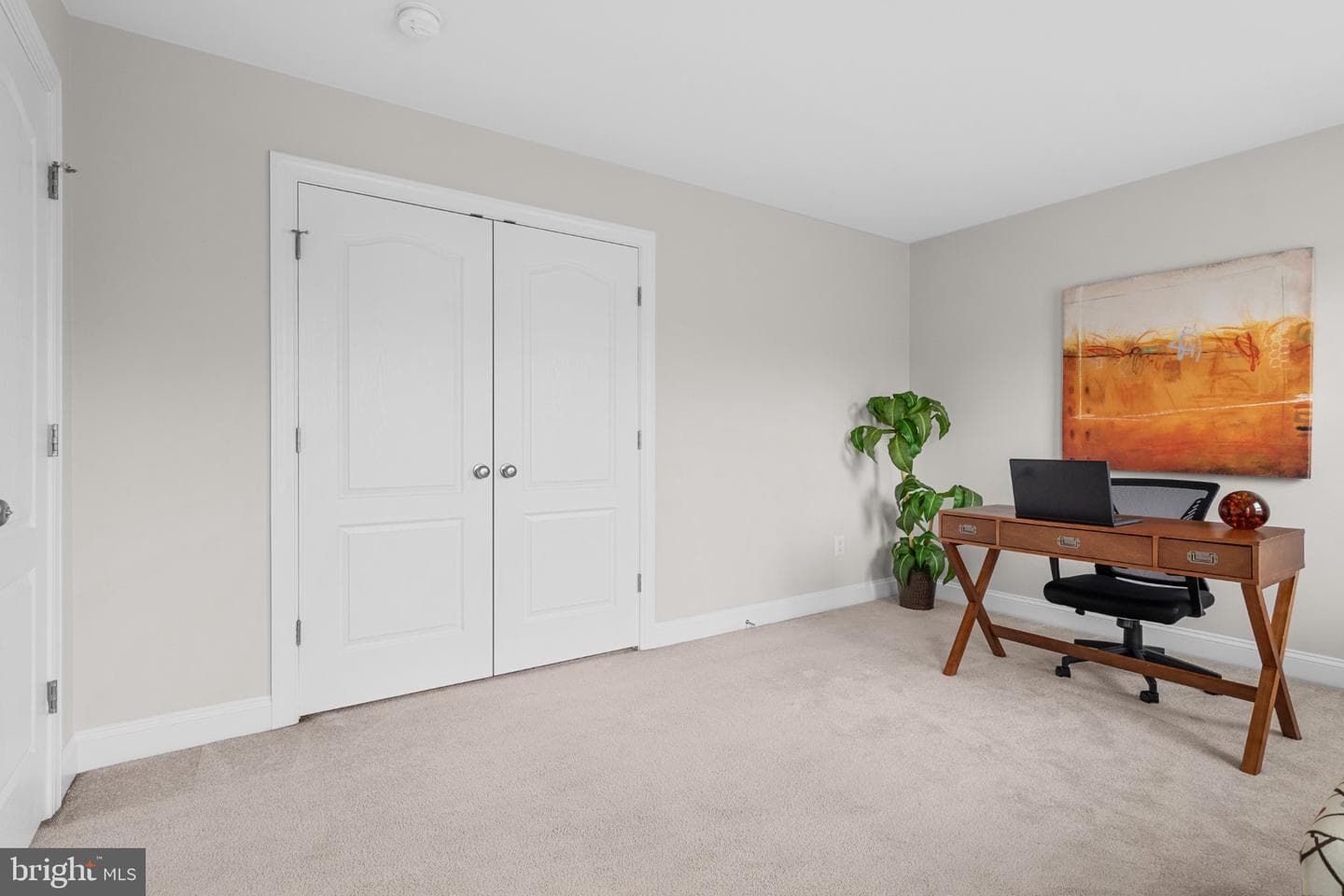 4554 Coachmans Path Court photo 23