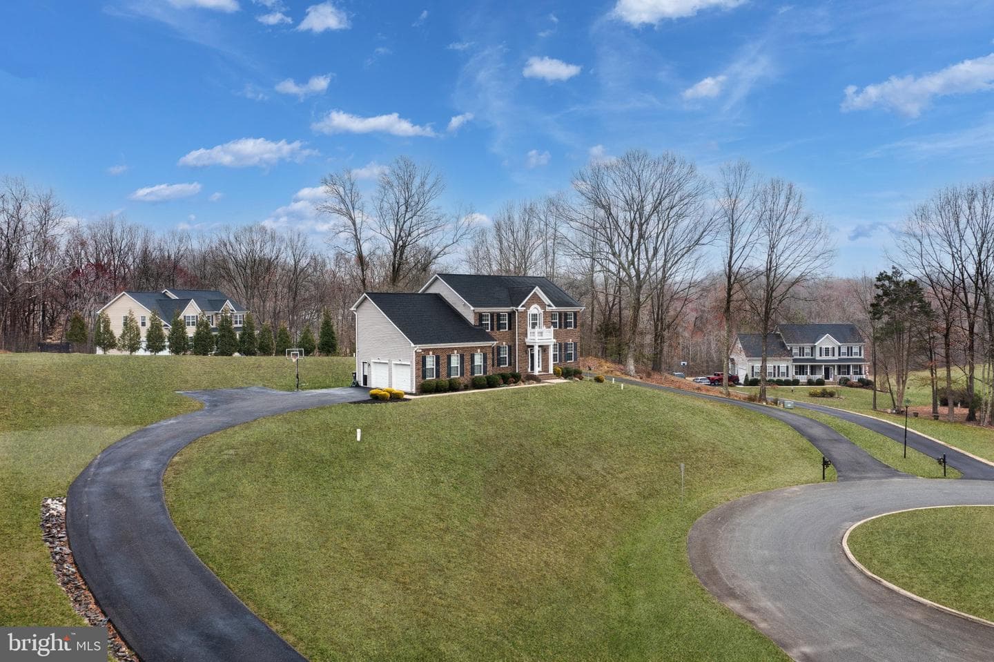 4554 Coachmans Path Court photo 38