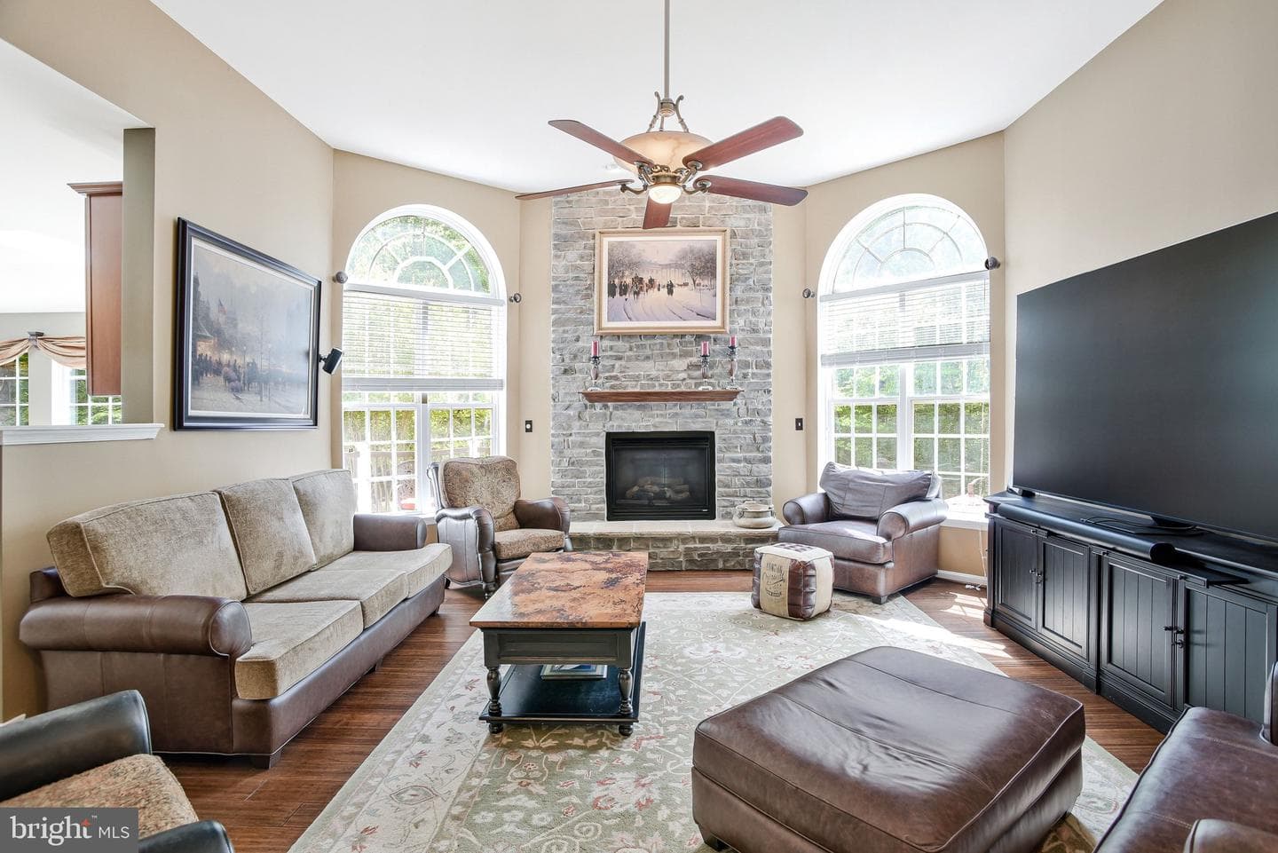 8075 Norwich Court photo 4